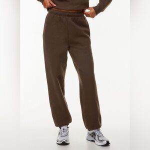 Aritzia - TNA Mega Extra Fleece Sweatpants